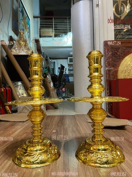 Đôi chân nến bằng đồng cao 45cm dát vàng