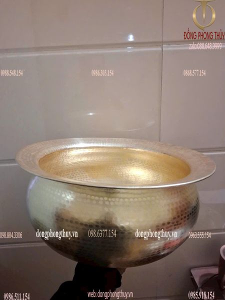 Chậu đồng vàng gò thủ công