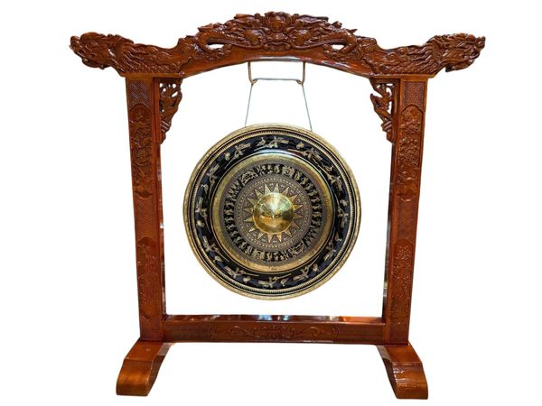 Chiêng đồng đường kính 60cm khung 1m17x1m26