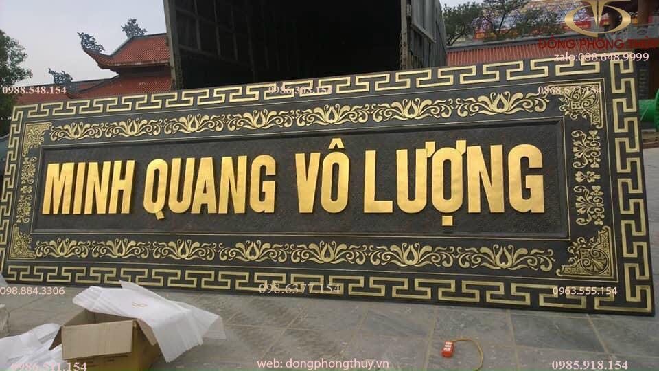 Chữ bằng đồng