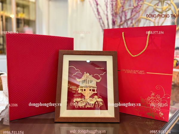 Tranh chùa một cột mạ vàng 24k 30x25cm nền đỏ