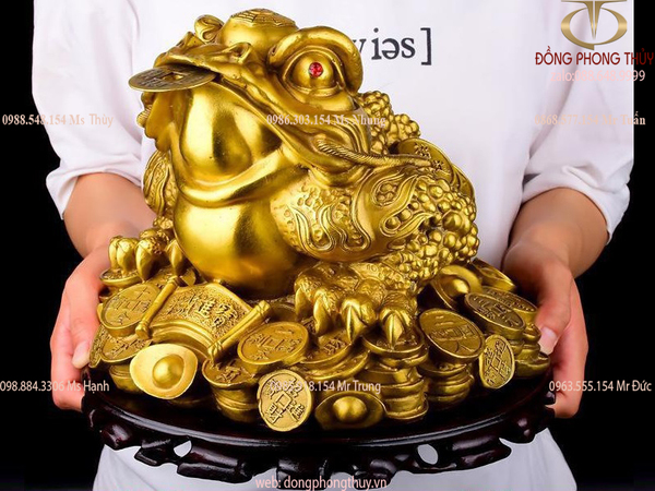 Cóc thiềm thừ bằng đồng cao 18cm