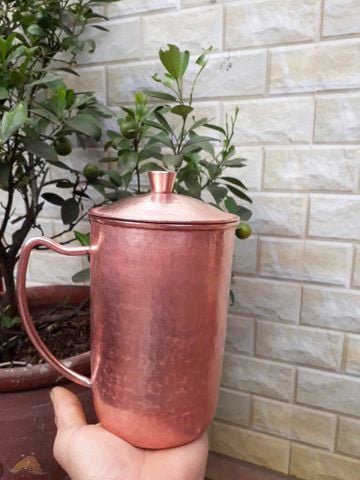 Cốc nước bằng đồng đỏ gò thủ công cao 15 rộng 10cm