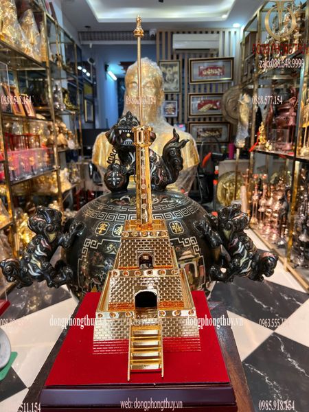 Cột cờ Hà Nội bằng đồng mạ vàng 24k