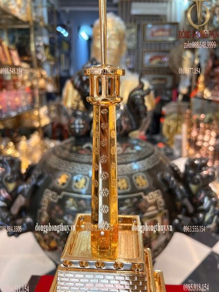 Cột cờ Hà Nội bằng đồng mạ vàng 24k