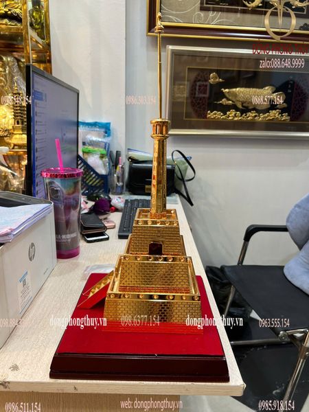 Cột cờ Hà Nội bằng đồng mạ vàng 24k