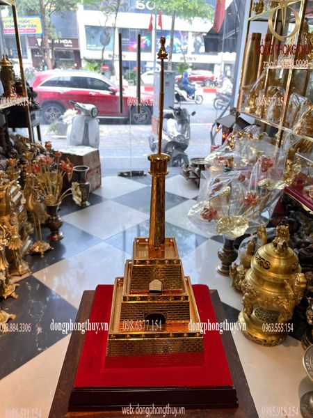 Cột cờ Hà Nội bằng đồng mạ vàng 24k