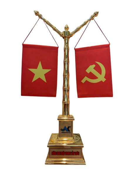 Cột cờ mạ vàng 24k theo yêu cầu