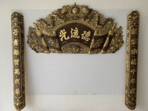 Cuốn thư câu đối bằng đồng 1m76 màu hun giả cổ hàng đẹp
