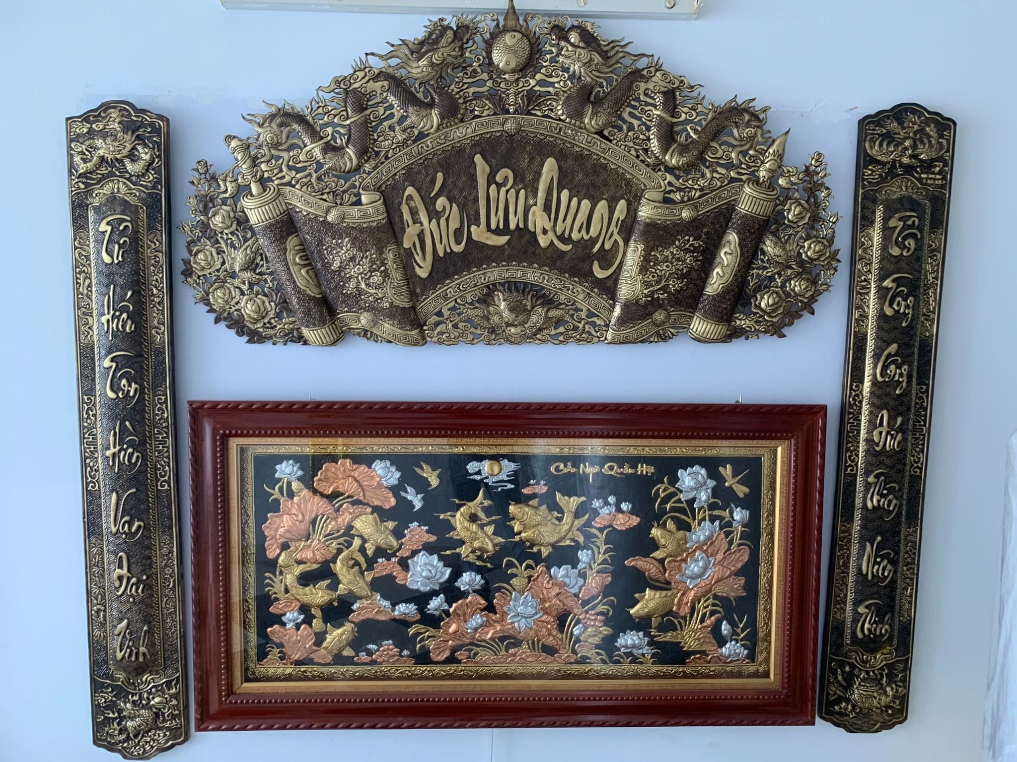 Cuốn thư câu đối bằng đồng giả cổ