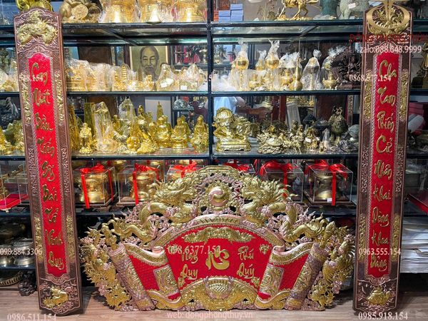 Cuốn thư câu đối bằng đồng đỏ dát vàng nano