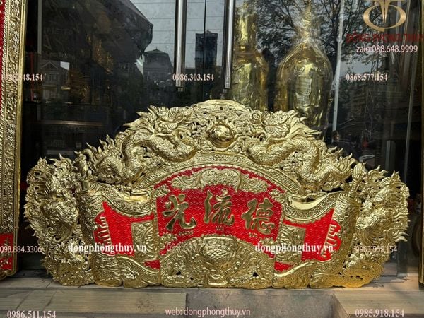 Cuốn thư câu đối bằng đồng 1m55 nặng 10,5kg dát vàng