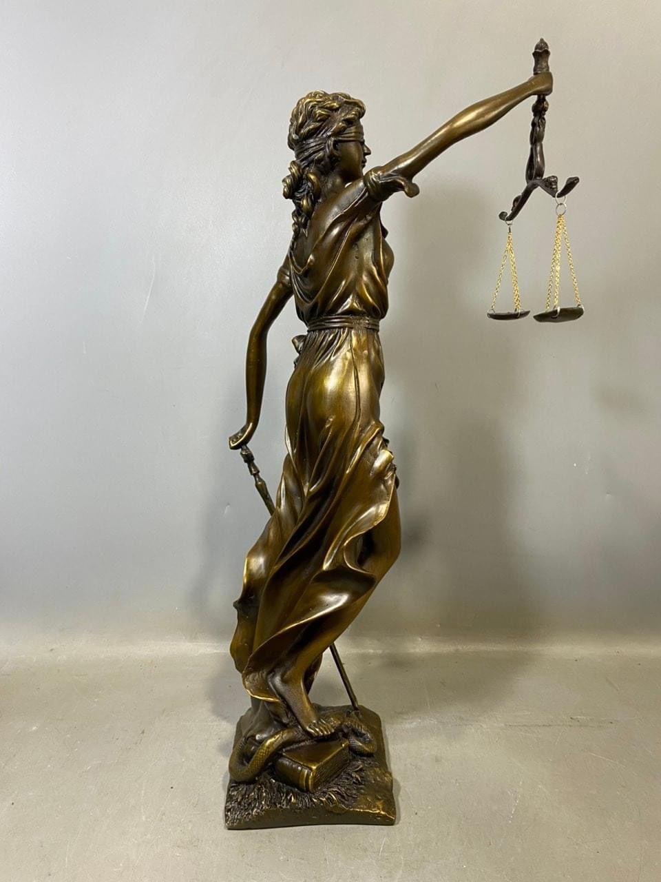 Nữ thần công lý