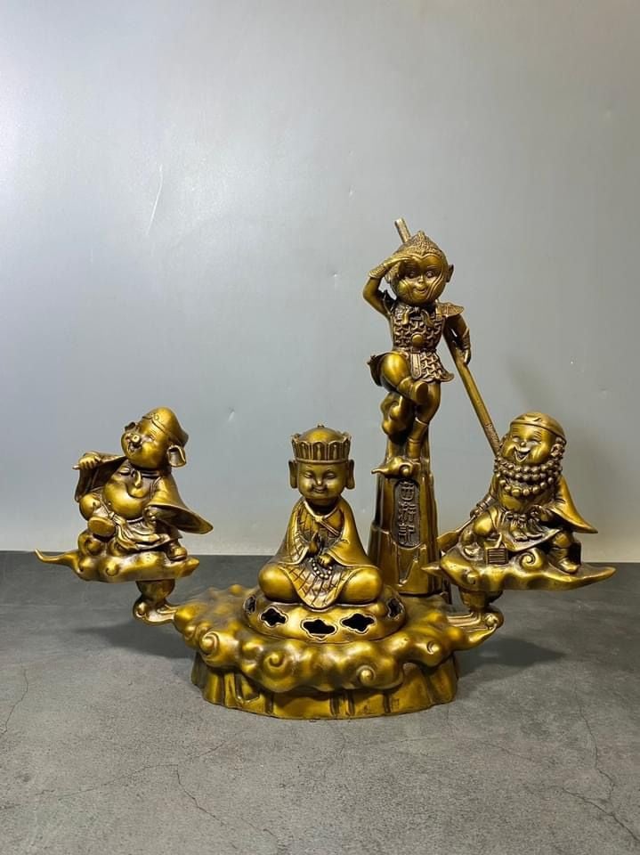 Bộ tề thiên nhỏ cao 28 ngang 38 nặng 3,6 kg