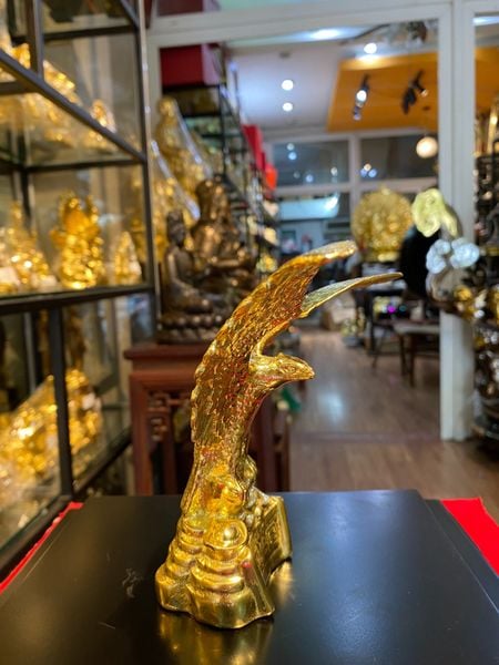 Quà tặng sếp: Đại bàng dát vàng 24k Cao 13.5 ngang 14 nặng 600 gram