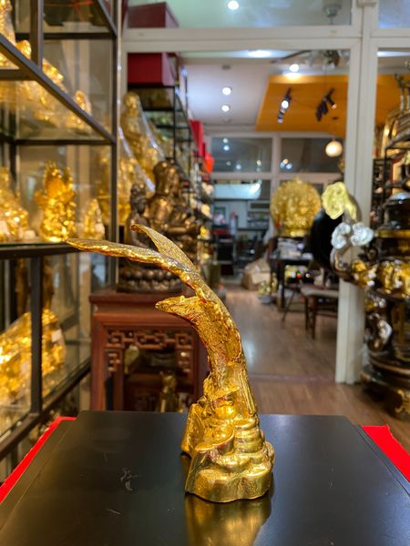 Quà tặng sếp: Đại bàng dát vàng 24k Cao 13.5 ngang 14 nặng 600 gram