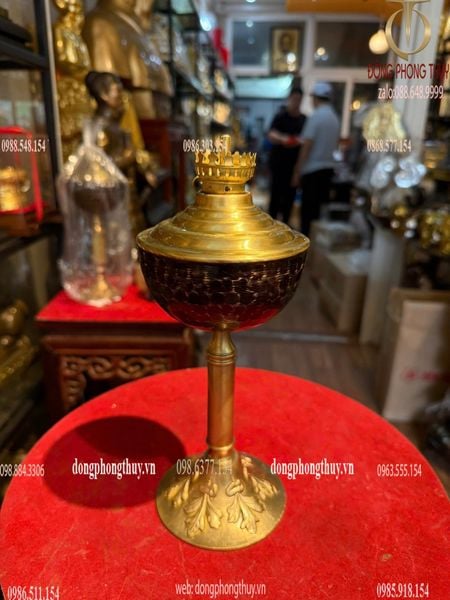 Đèn dầu thờ bằng đồng bụng 10cm cao 26cm