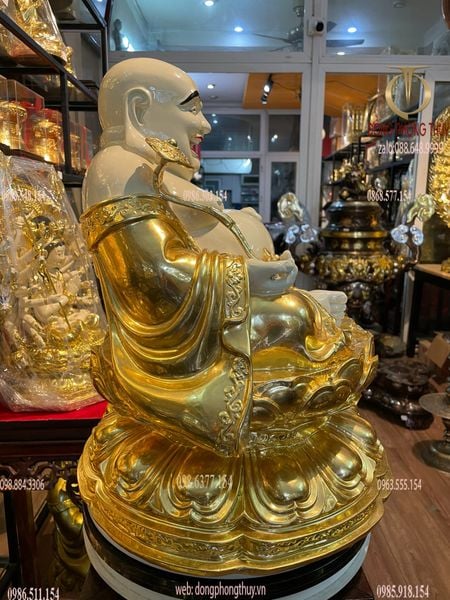 Tượng Di Lặc tọa đài sen dát vàng 24k vẽ màu cao 50cm