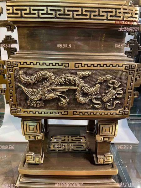 Ngũ sự đỉnh đồng cát tút vuông cao 63cm màu hun giả cổ