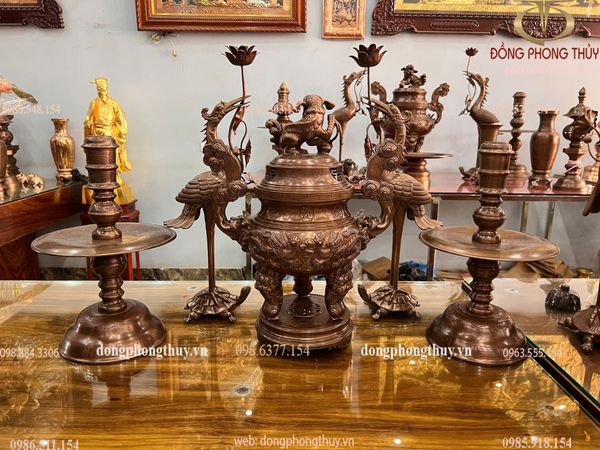 Bộ ngũ sự đỉnh đồng đỏ song long chầu nguyệt cao 50cm nặng 32kg