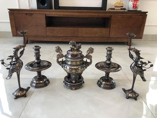 BỘ ĐỈNH NGŨ SỰ ĐỒNG ĐỎ KHẢM NGŨ SẮC Cao 60cm nặng 42kg