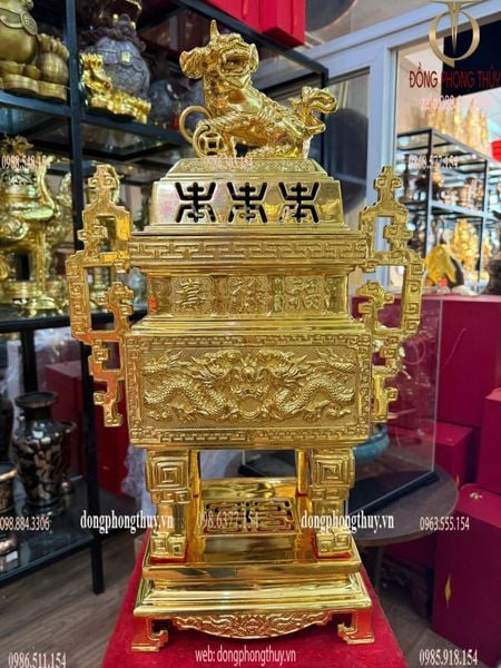 Quả đỉnh vuông cao 63cm dát vàng 24k