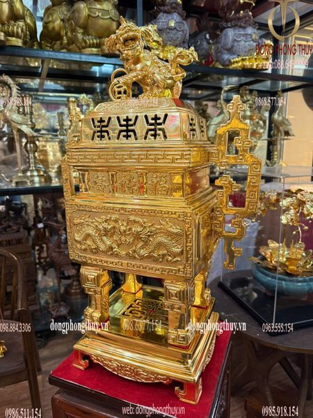 Quả đỉnh vuông cao 63cm dát vàng 24k