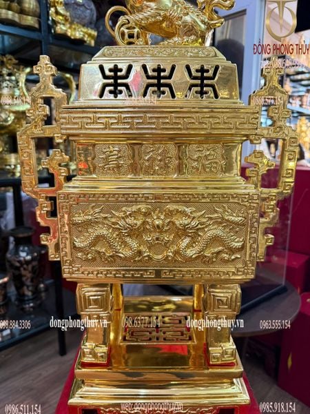 Quả đỉnh vuông cao 63cm dát vàng 24k