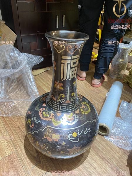 Lọ hoa củ tỏi 52cm khảm ngũ sắc nặng 40kg