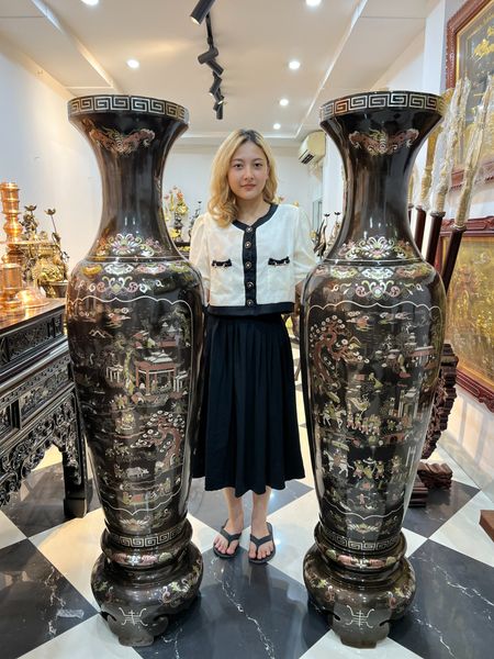 Đôi lộc bình 1m6 khảm tam khí cực tinh xảo.