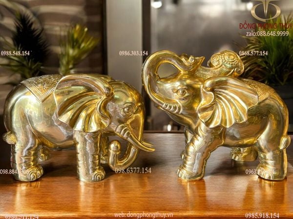 Đôi voi bằng đồng dát vàng 24k cao 26 dài 31 ngang 17 nặng 5,2+4,7kg