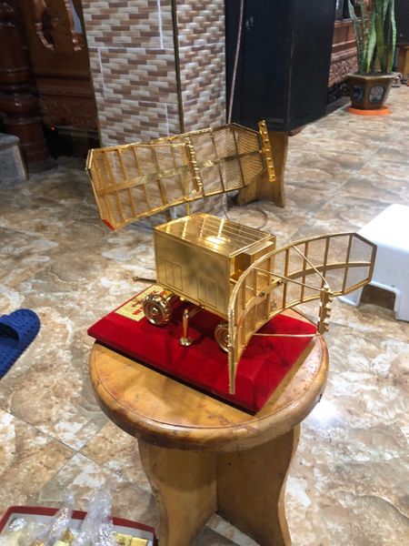 Mô hình ra đa phòng không mạ vàng 24k