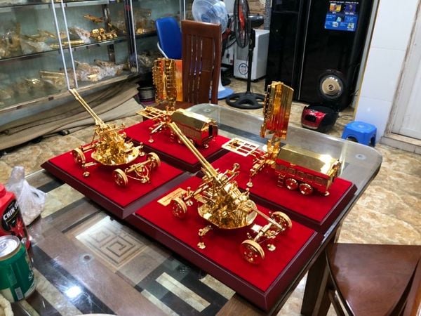Hệ thống phòng không bằng đồng mạ vàng 24k