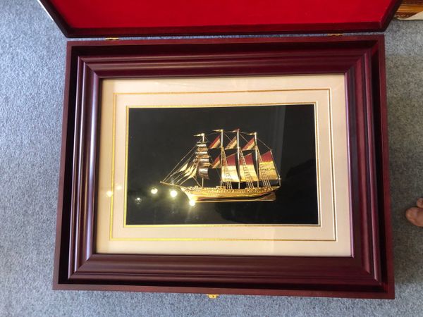 Tranh thuyền buồm mạ vàng 24k 40*60cm