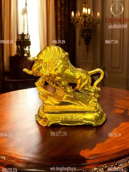 Tượng Trâu phong thủy dát vàng 24k chữ Nho 26kg nặng 4kg