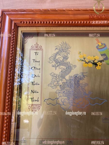 Gia phả bằng đồng 1m2*1m54 khung gỗ sồi