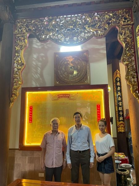 Gia phả dòng họ bằng đồng