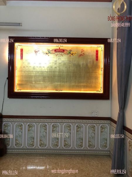 Gia phả dòng họ bằng đồng ăn mòn 1m5*2m5