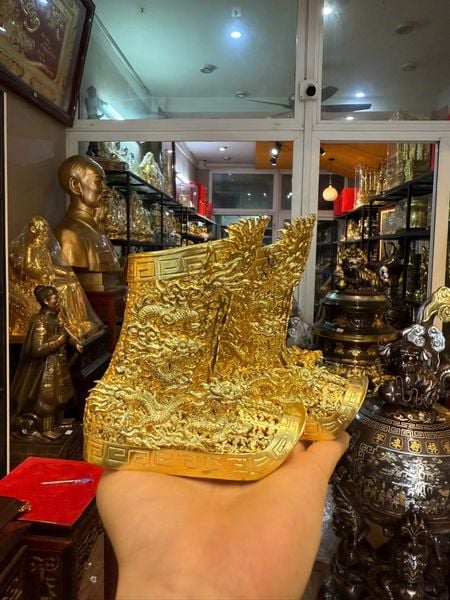 Đôi hia rồng bằng đồng cao 12cm