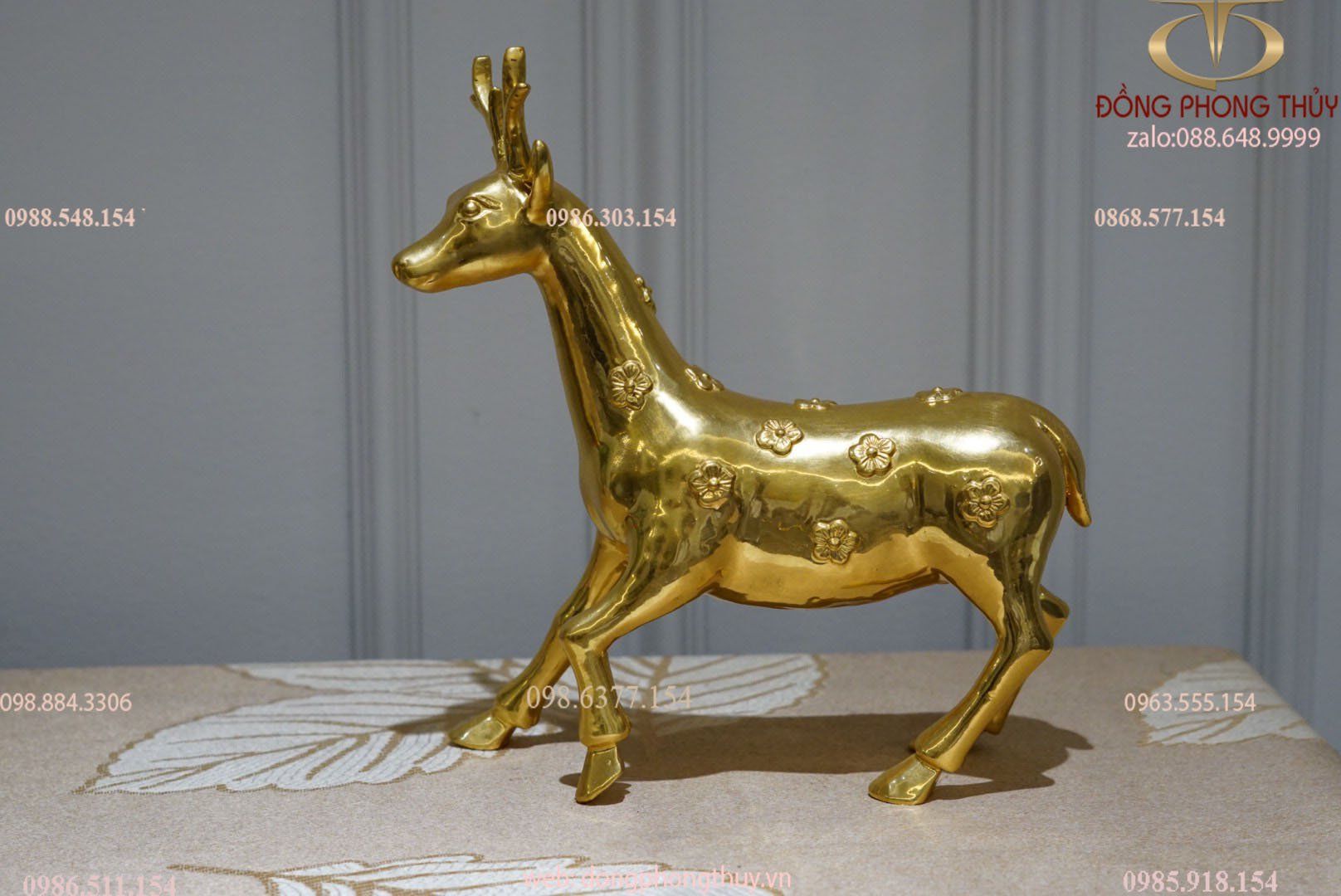 Đôi hươu sao bằng đồng dát vàng 24k