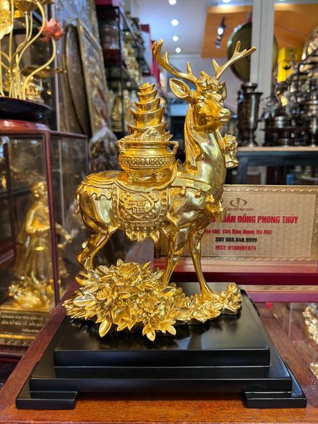 Hươu decor cõng hũ vàng bằng đồng dát vàng 24k