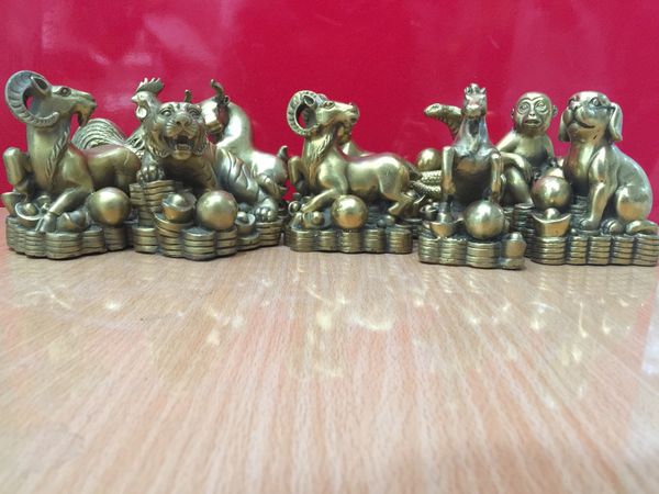 Tượng 12 con giáp bằng đồng