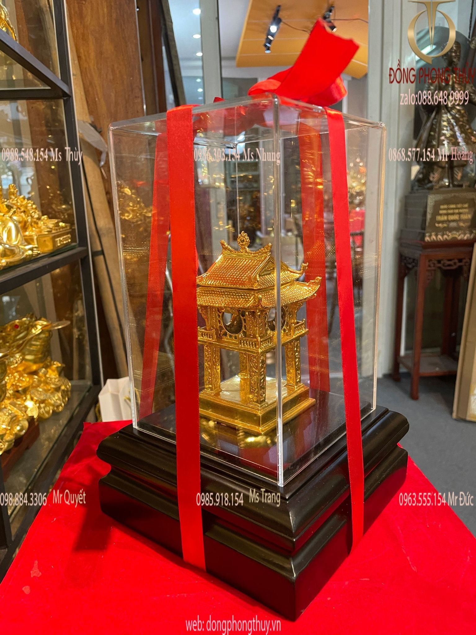 Quà tặng doanh nghiệp: Khuê Văn Các bằng đồng dát vàng 24k