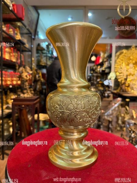 Lọ hoa đồng cát tút
