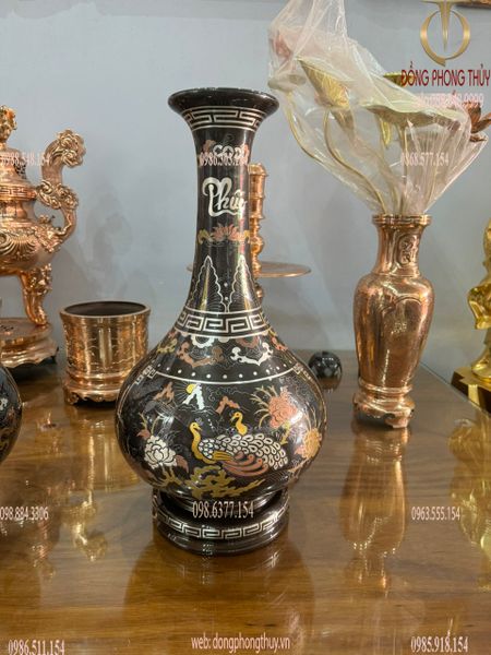 Đôi lọ hoa củ tỏi đồng đỏ khảm ngũ sắc