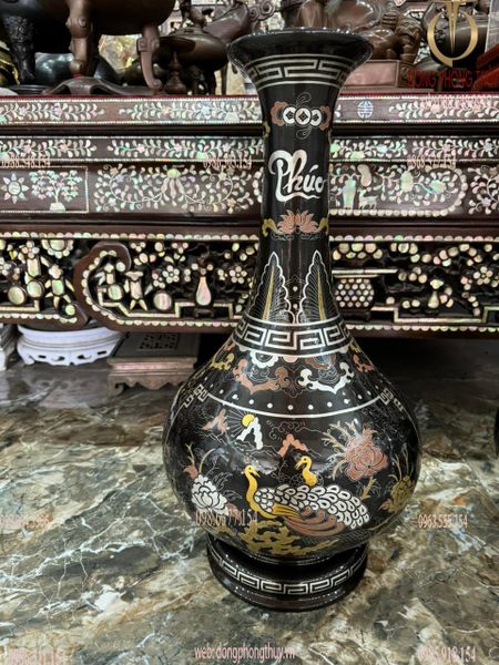 Đôi lọ hoa củ tỏi đồng đỏ khảm ngũ sắc