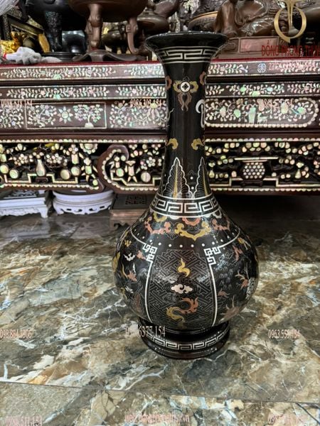 Đôi lọ hoa củ tỏi đồng đỏ khảm ngũ sắc