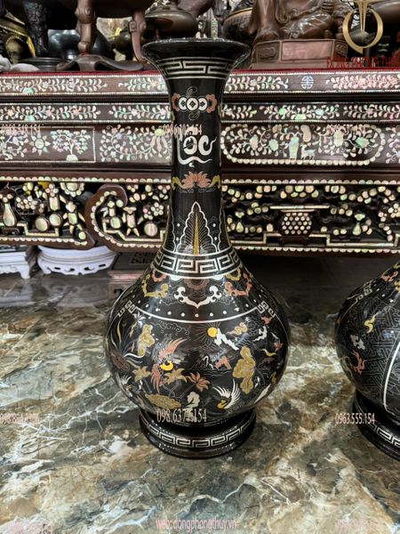 Đôi lọ hoa củ tỏi đồng đỏ khảm ngũ sắc