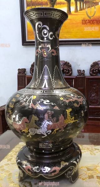 Lọ hoa củ tỏi