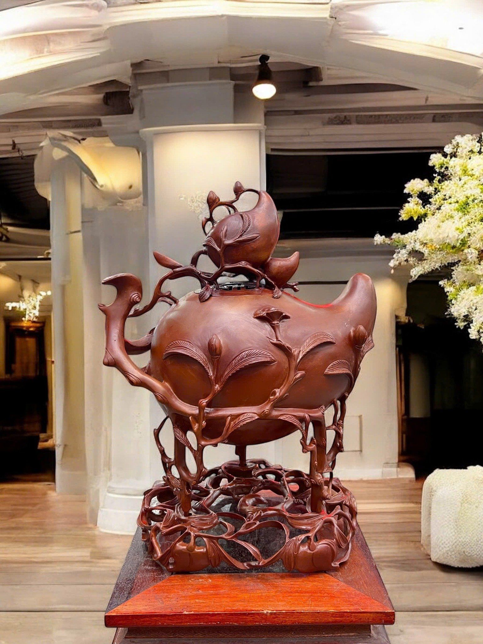 Lư đốt trầm quả đào mẫu cổ Cao 45 ngang 36 sâu 24 cm nặng 10,5kg